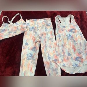 Marika M 3 piece Beautiful Activewear Set - Sports Bra, Leggings & Tank NEW